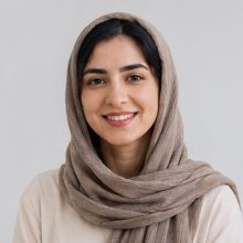 زهرا احمدی